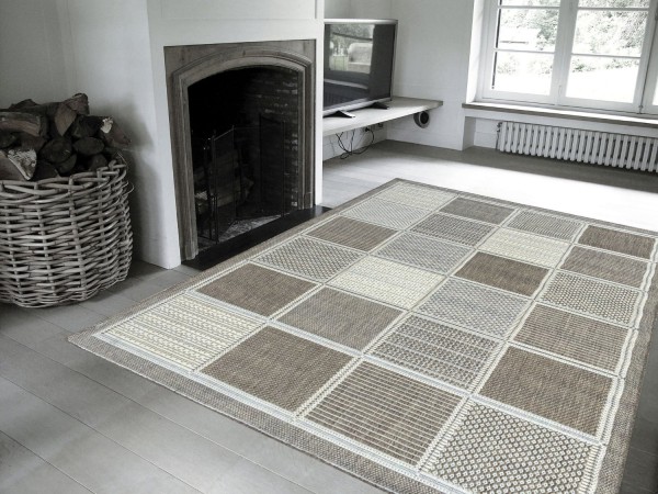 Indoor Outdoor rug 2