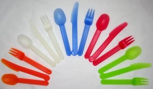 multi plastic utensils