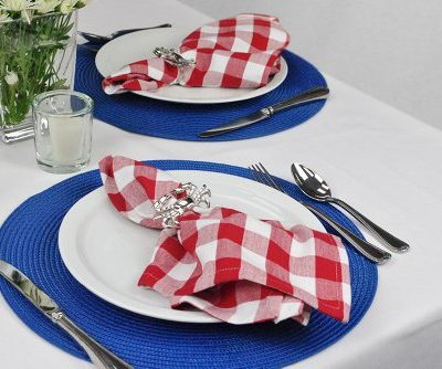 Easy-Clean Round Vinyl Placemats
