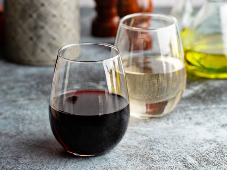 best plastic stemless wine glasses and glass stemless wine tumblers reviewed