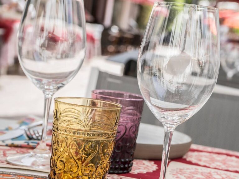 US Acrylic Optix Plastic Reusable Drinking Glasses Set Of 8 20oz Water Cups Jewel Tones